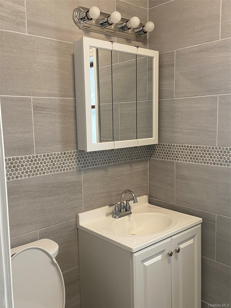 85-15 85th Street - Photo 11