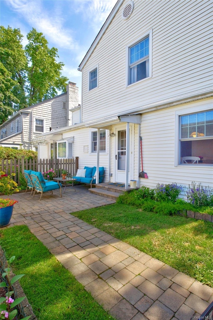 21 Travers Street - Photo 26