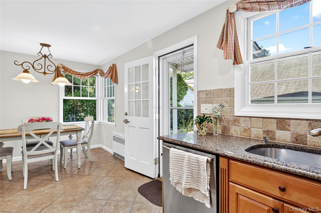 21 Travers Street - Photo 13