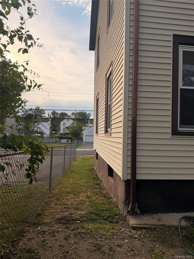 406 Tower Avenue - Photo 24