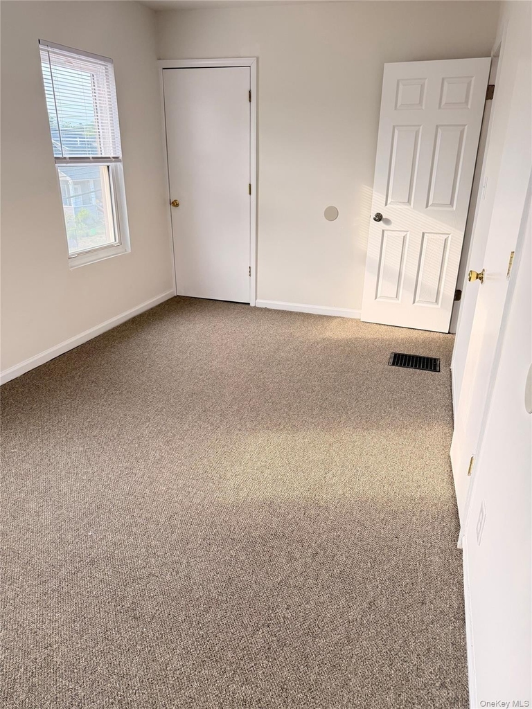 406 Tower Avenue - Photo 16