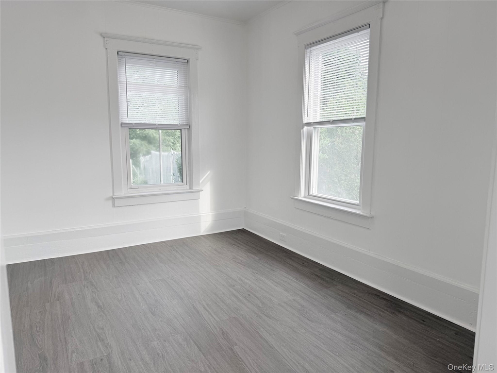 406 Tower Avenue - Photo 8