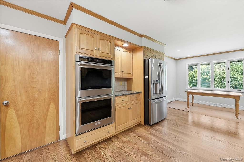 475 N Riverside Road - Photo 8