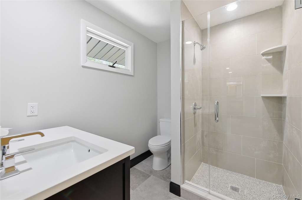 475 N Riverside Road - Photo 37