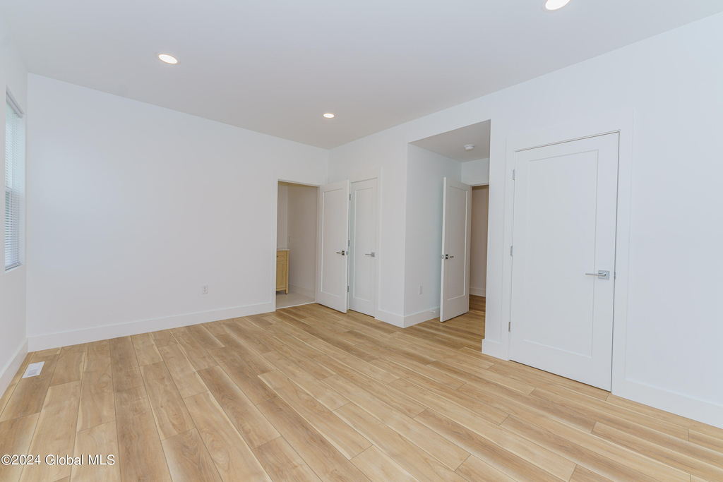 9 Laura Drive - Photo 14