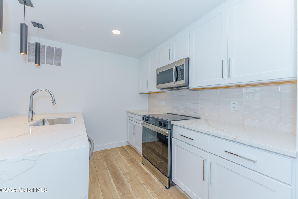 9 Laura Drive - Photo 7