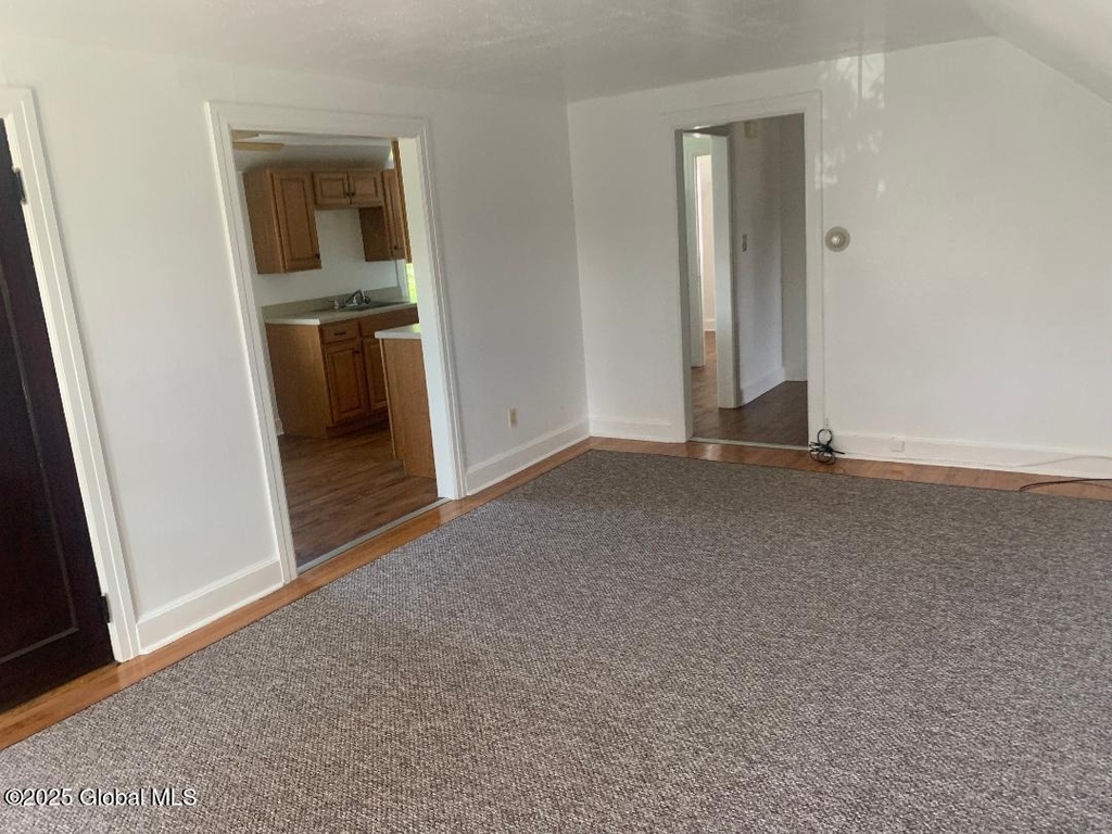 104 Thornton Street - Photo 2