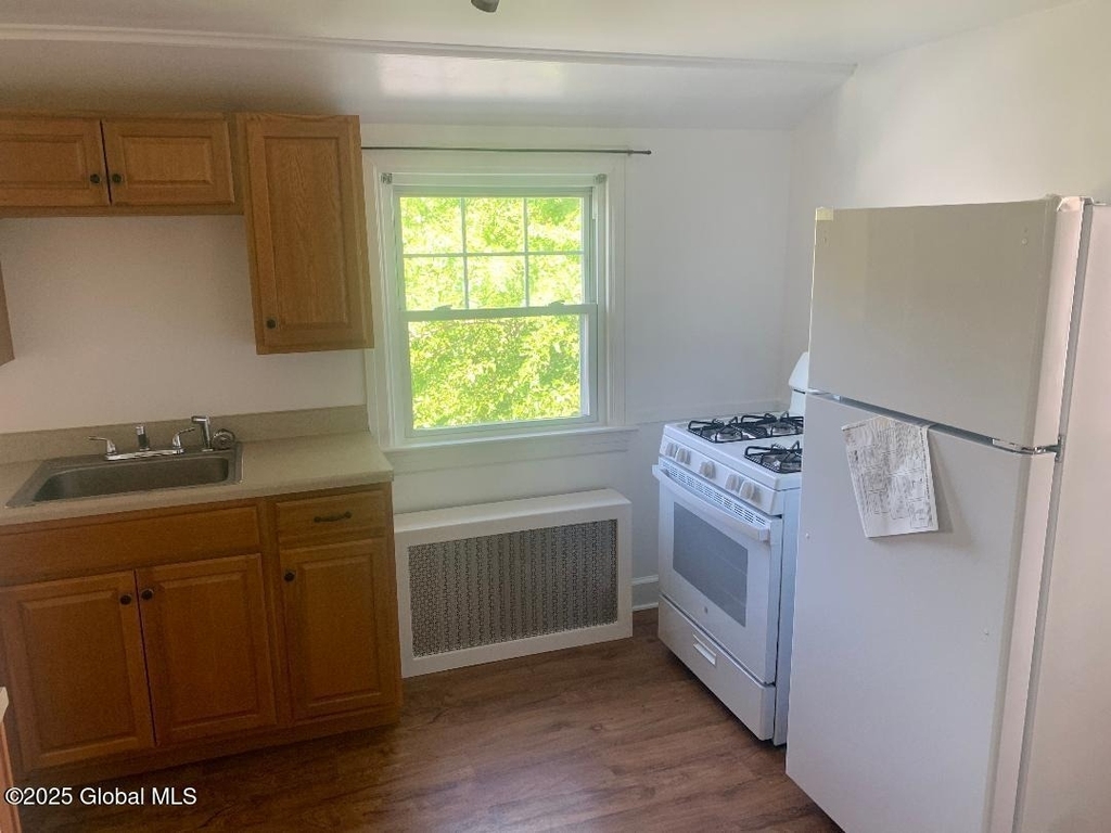 104 Thornton Street - Photo 5