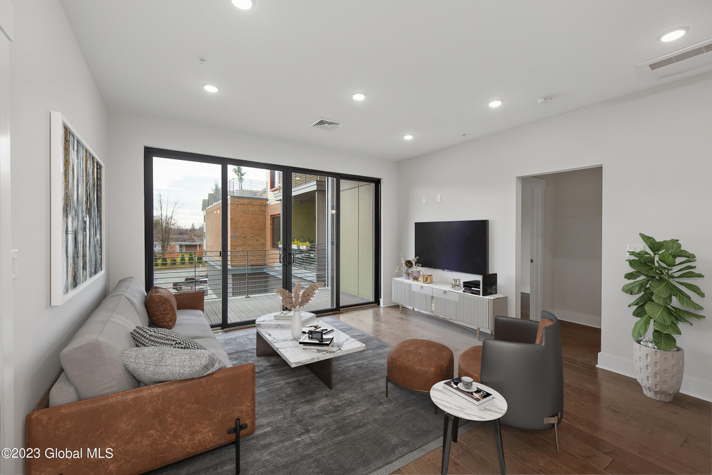 116 West Avenue - Photo 4