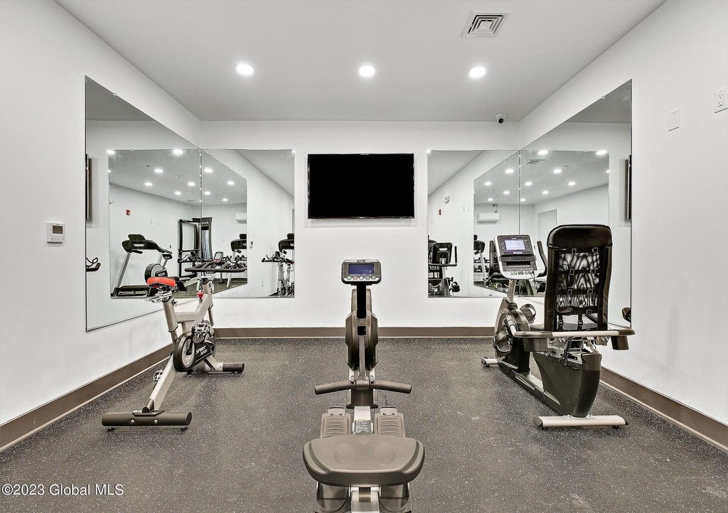 116 West Avenue - Photo 12
