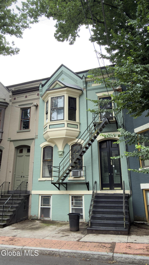 12 Irving Street - Photo 1
