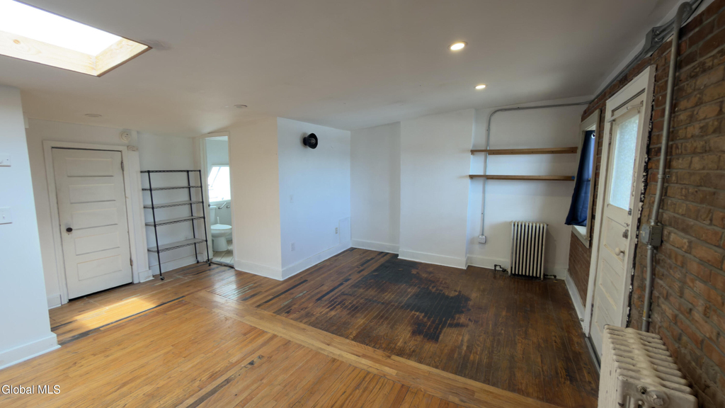 12 Irving Street - Photo 6
