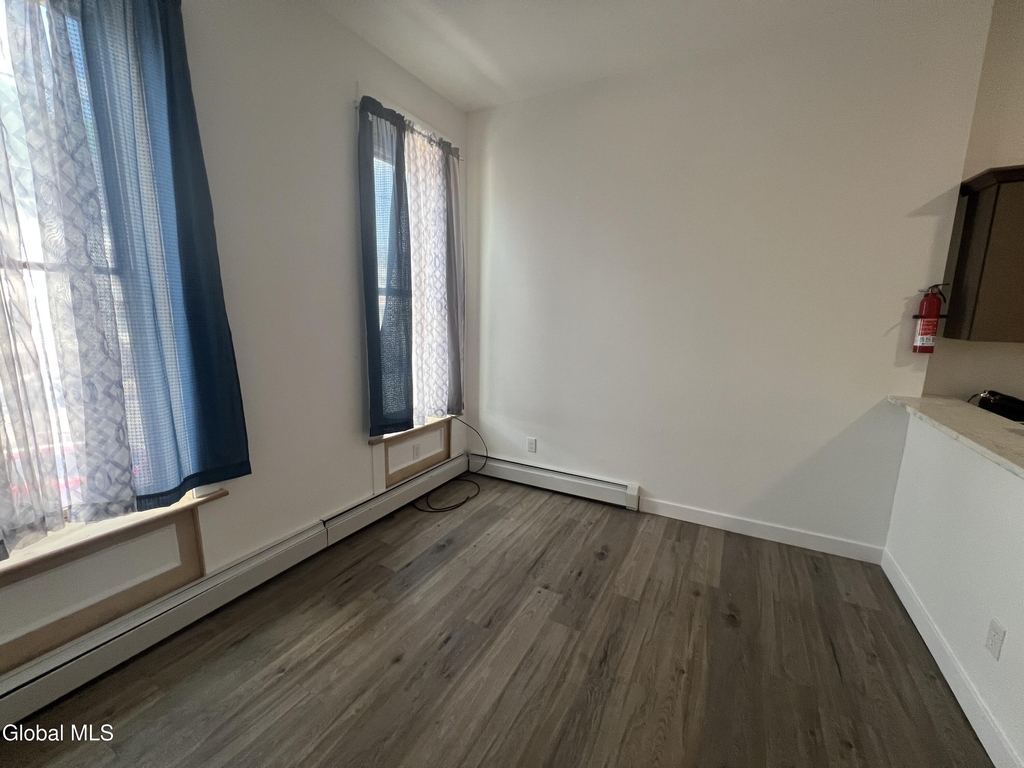 336 Clinton Avenue - Photo 2