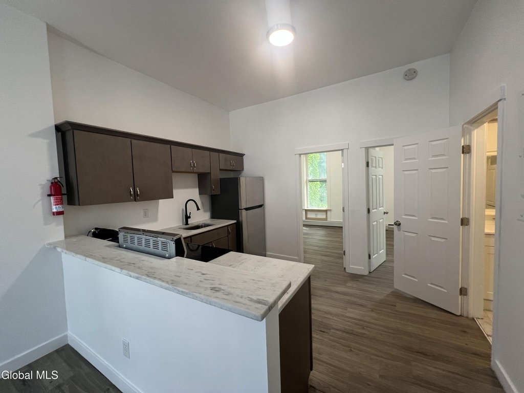 336 Clinton Avenue - Photo 3