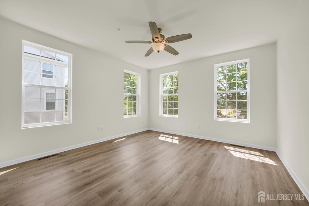228 Park Lane - Photo 17