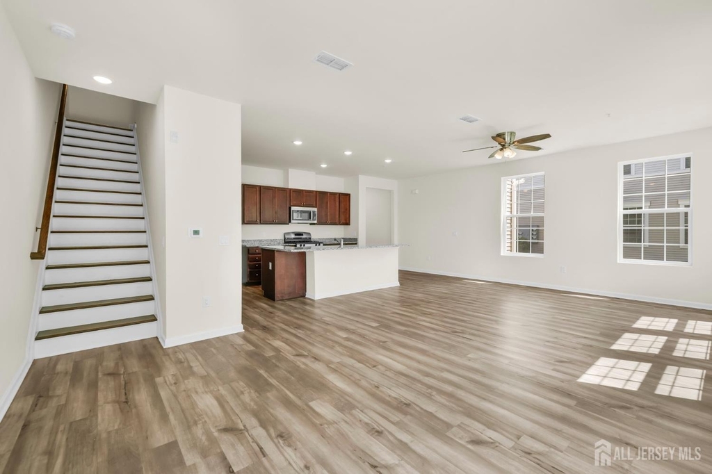 228 Park Lane - Photo 7