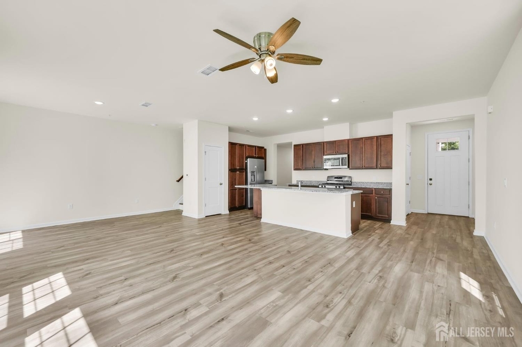 228 Park Lane - Photo 5