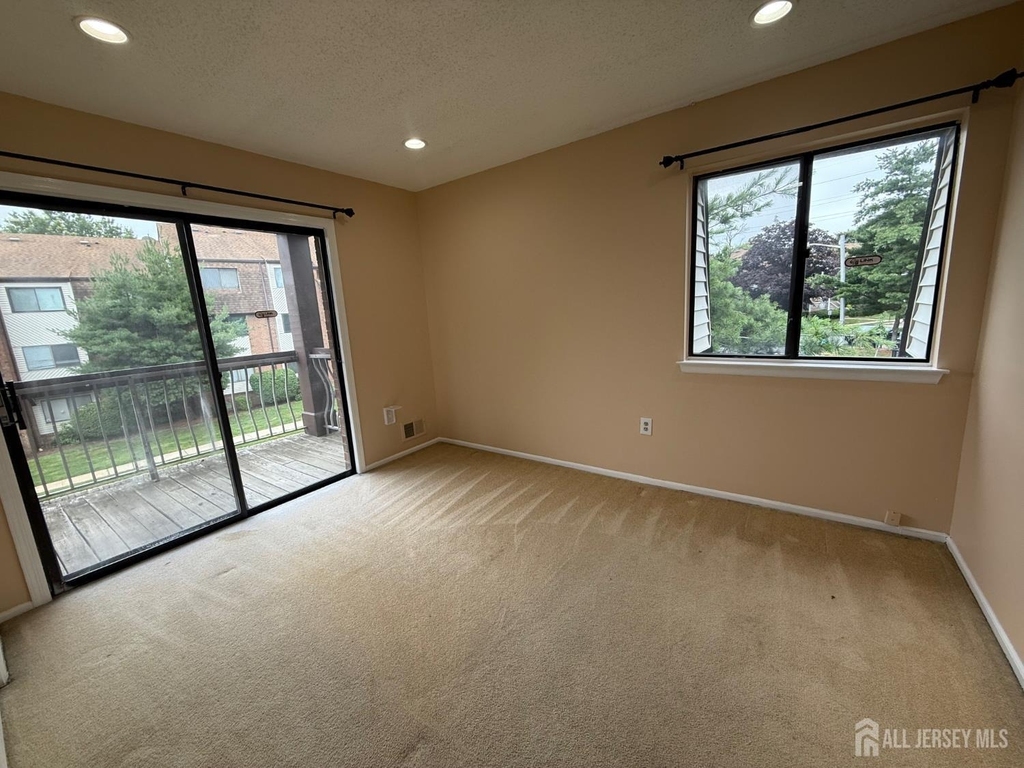 1302 Edison Glen Terrace - Photo 19
