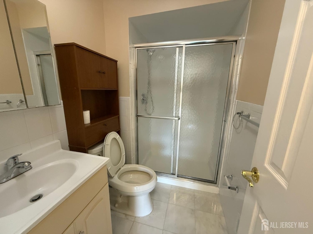 1302 Edison Glen Terrace - Photo 16