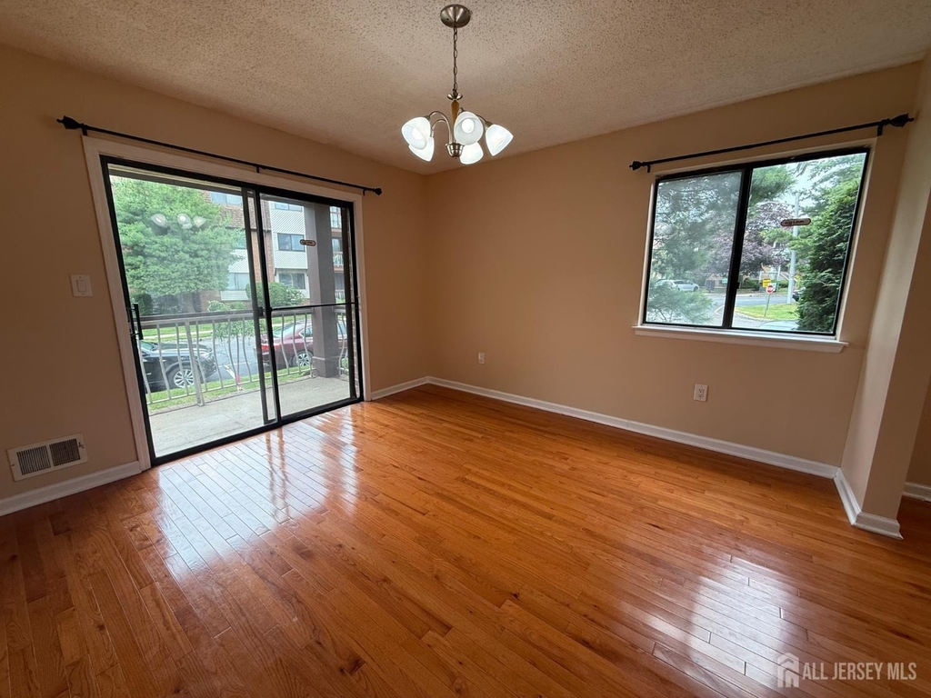 1302 Edison Glen Terrace - Photo 10