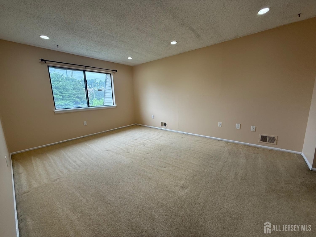 1302 Edison Glen Terrace - Photo 14