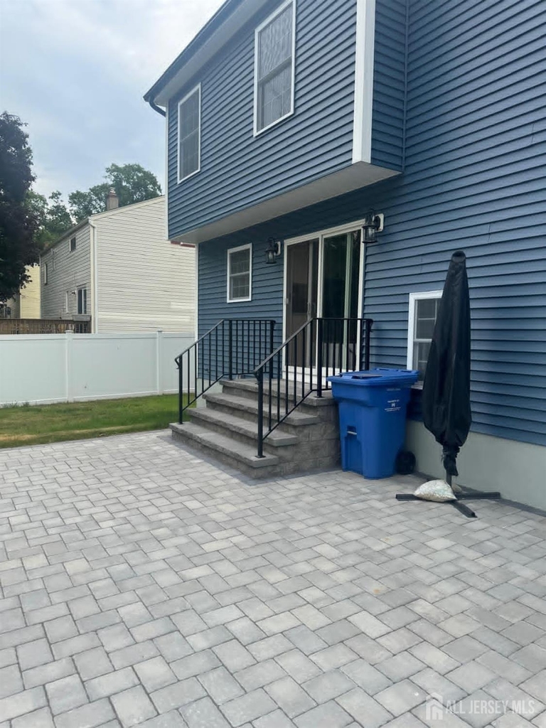 109 Pearl Place - Photo 5