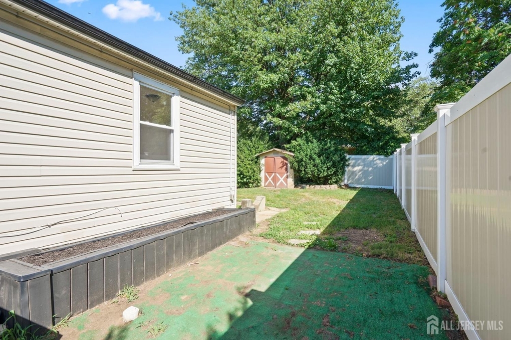 250 Brookside Avenue - Photo 21
