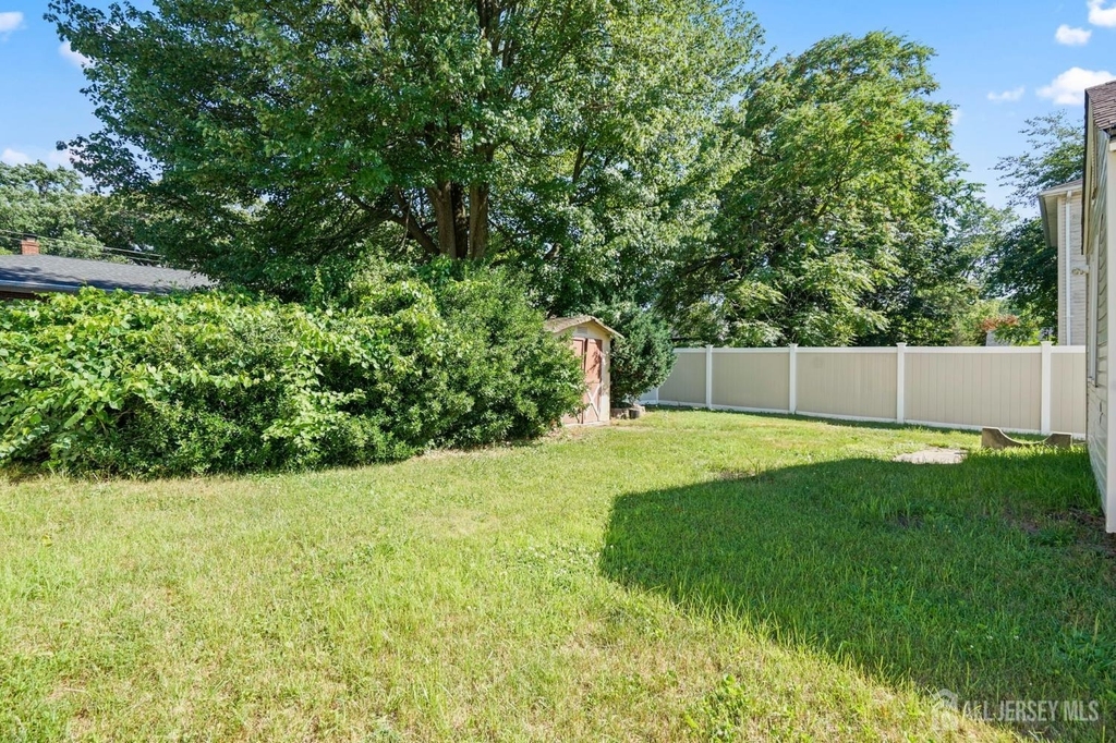 250 Brookside Avenue - Photo 24
