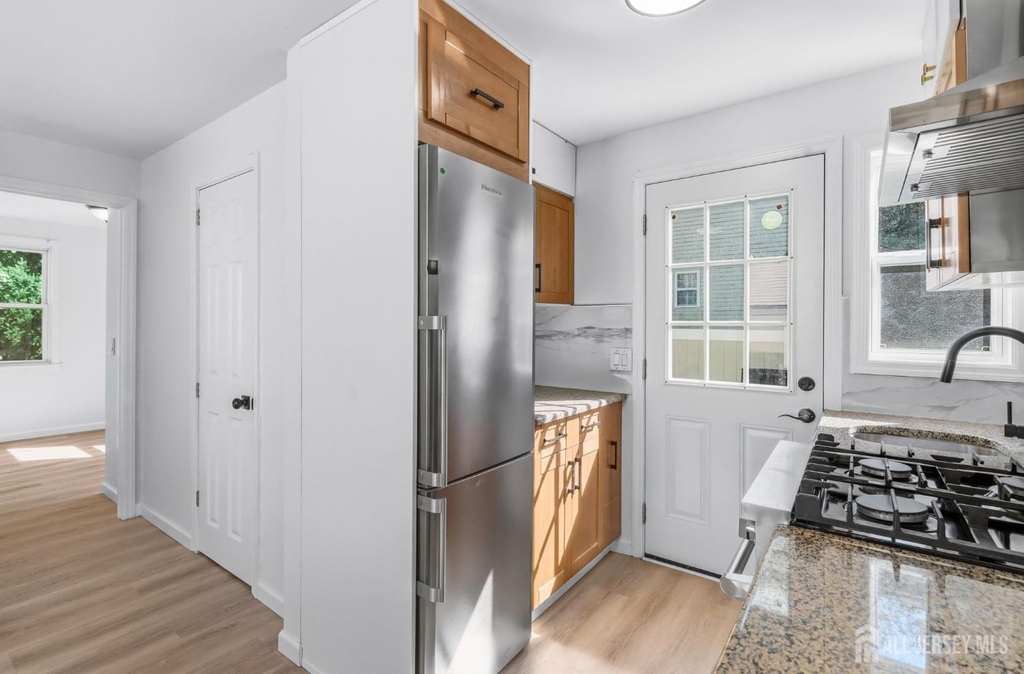 250 Brookside Avenue - Photo 8