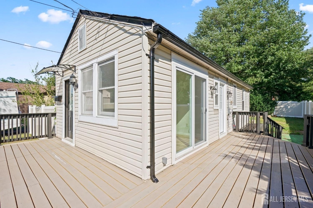 250 Brookside Avenue - Photo 19