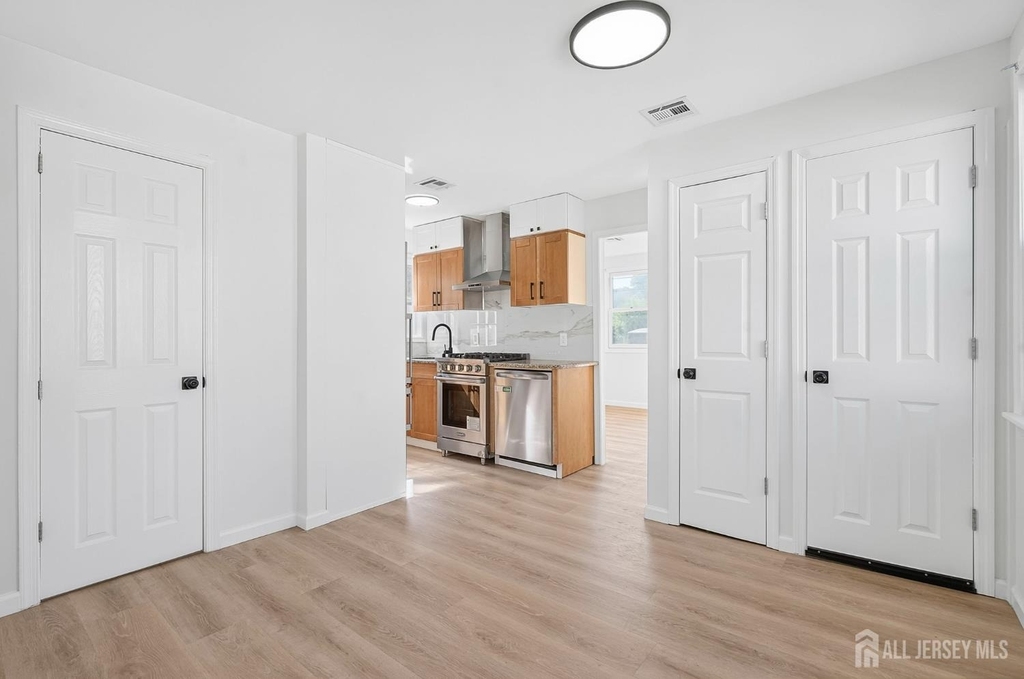 250 Brookside Avenue - Photo 9