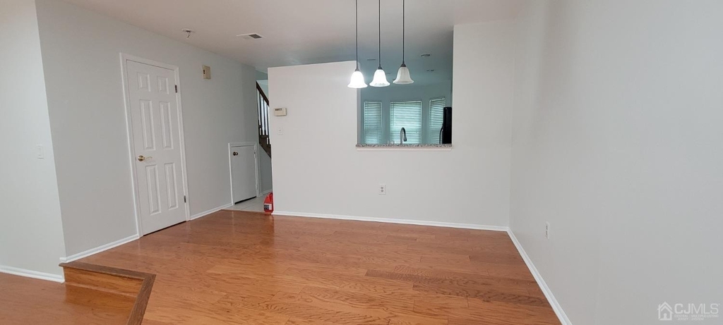 1408 Locust Court - Photo 6