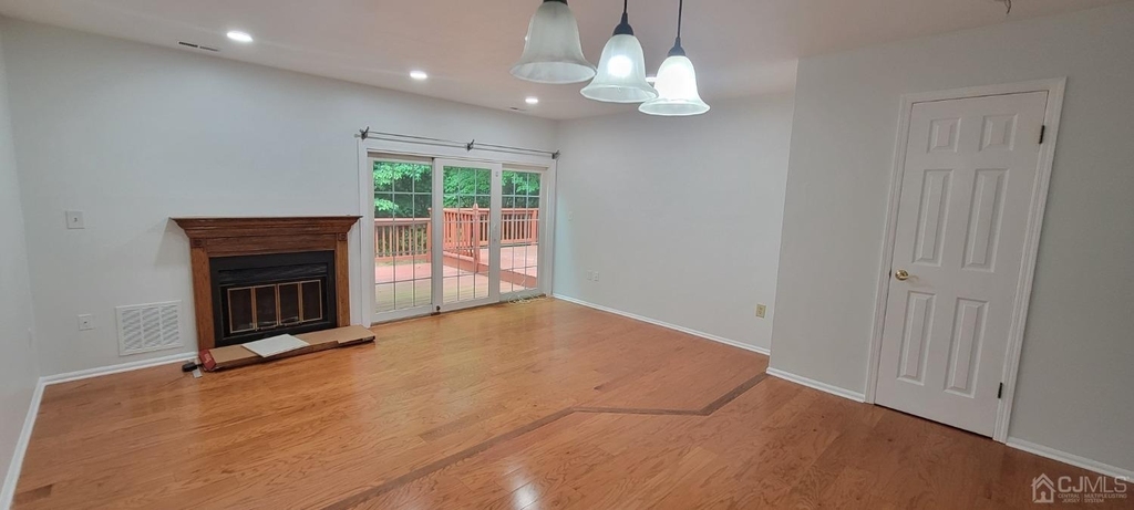 1408 Locust Court - Photo 5