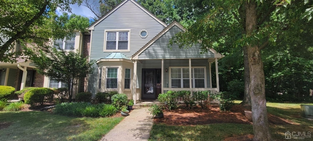 1408 Locust Court - Photo 0