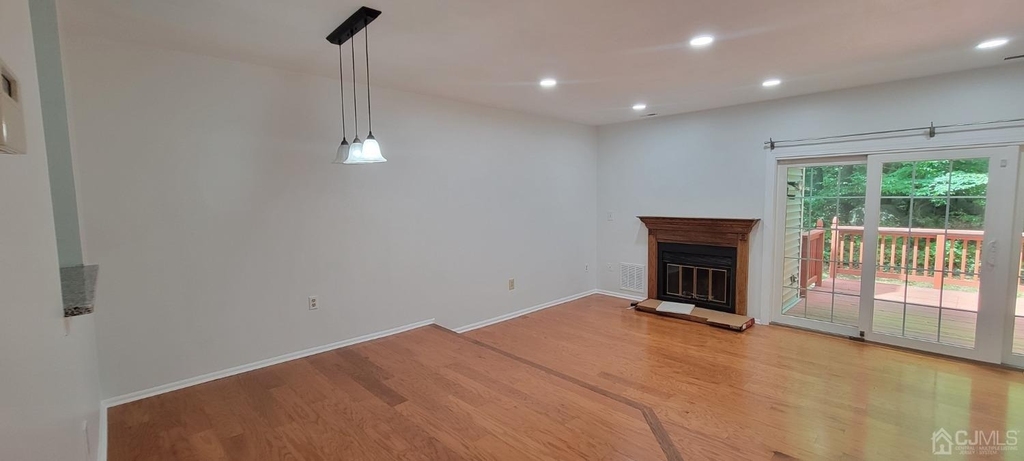 1408 Locust Court - Photo 4