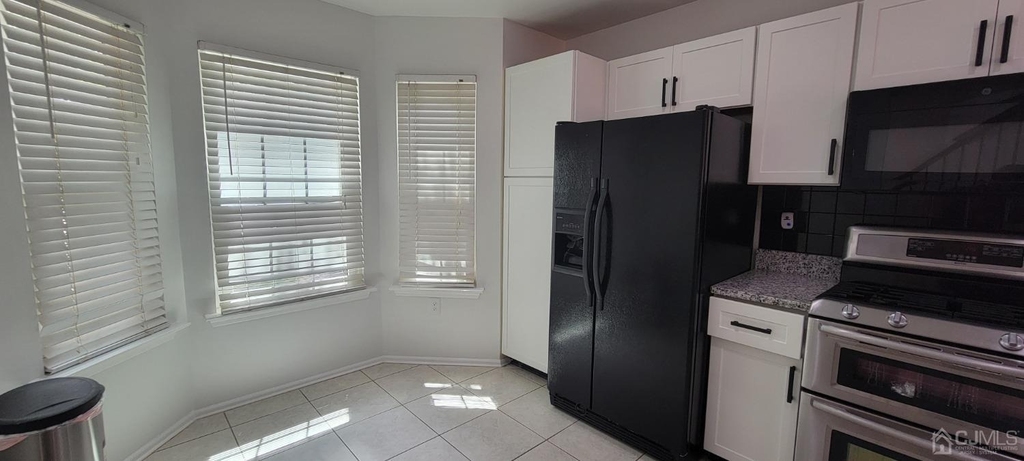 1408 Locust Court - Photo 3