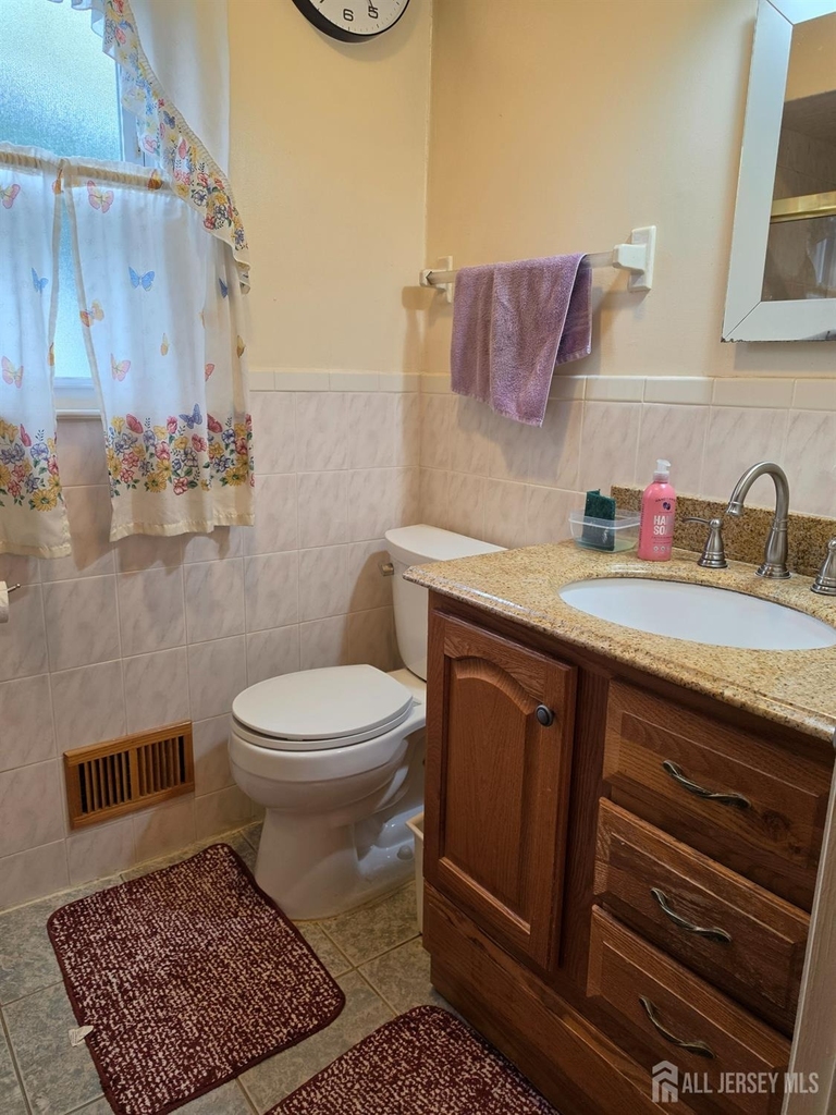 405 Frederick Avenue - Photo 7