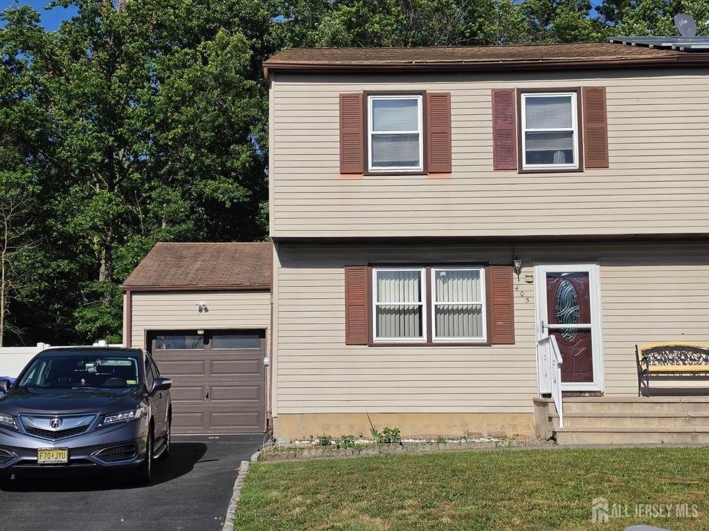 405 Frederick Avenue - Photo 1