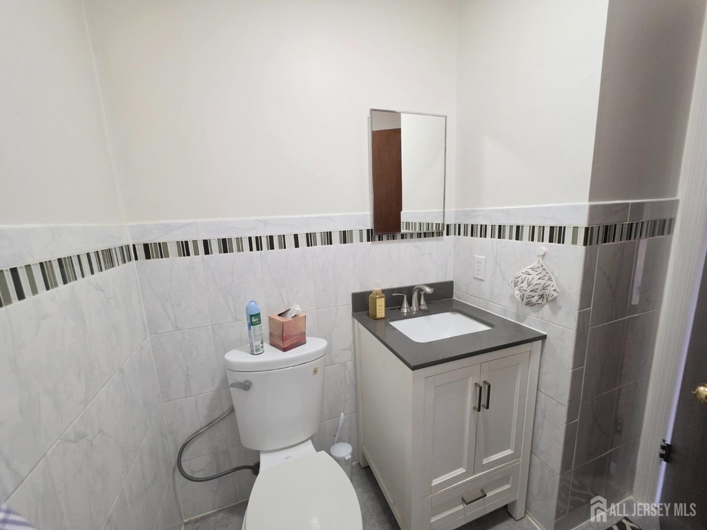 405 Frederick Avenue - Photo 15