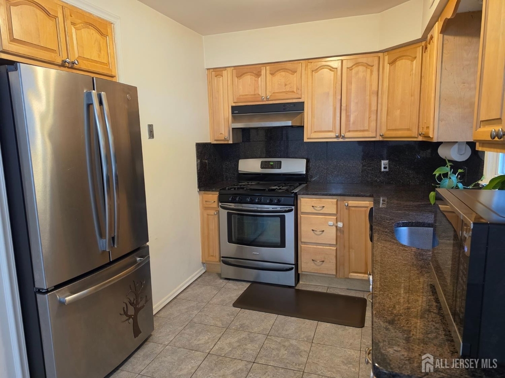 405 Frederick Avenue - Photo 17