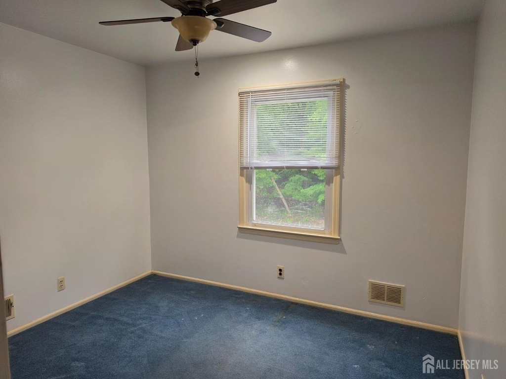 405 Frederick Avenue - Photo 5
