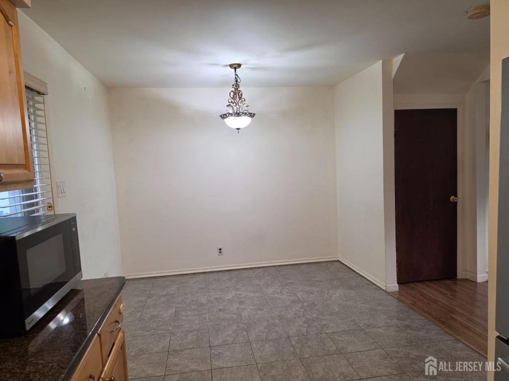 405 Frederick Avenue - Photo 18