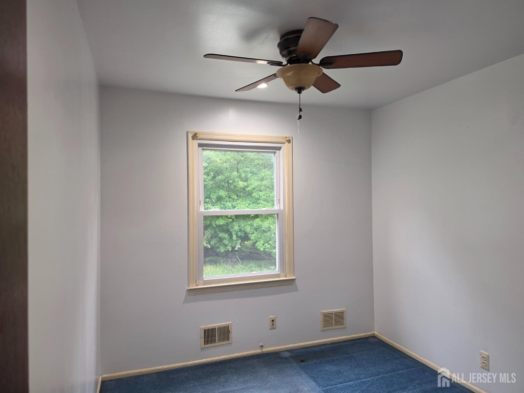 405 Frederick Avenue - Photo 6