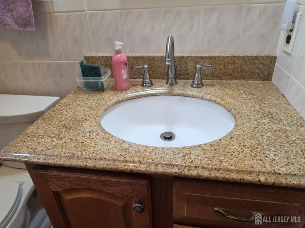 405 Frederick Avenue - Photo 8