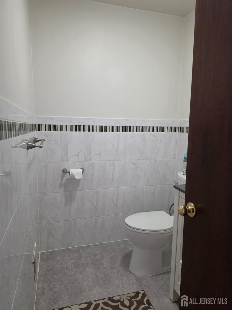 405 Frederick Avenue - Photo 14