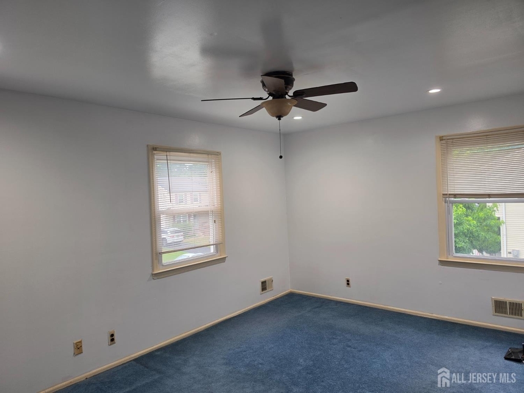 405 Frederick Avenue - Photo 4