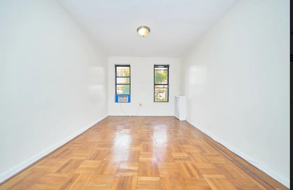 223 E 58th Street - Photo 1
