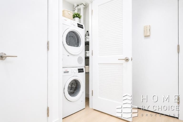 393 Weirfield Street - Photo 5