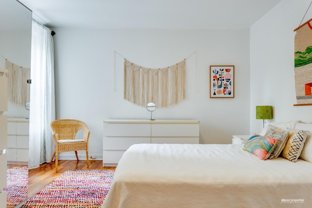 715 Ocean Parkway - Photo 5