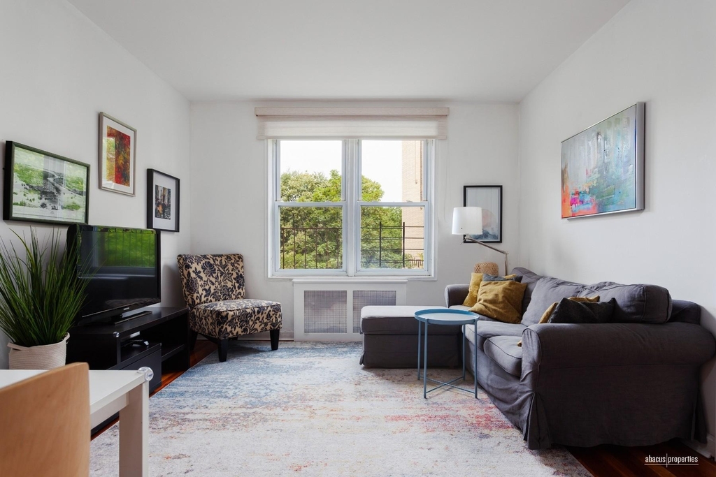 715 Ocean Parkway - Photo 1